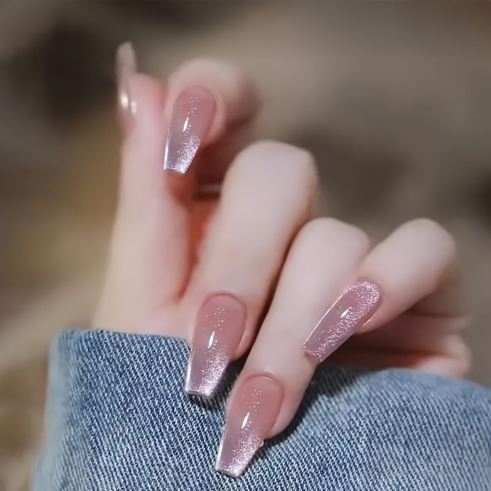Nail Art Fake Nails - เล็บปลอมแบบยาวทรงบัลเลต์ 24 ชิ้น สีชมพูประกายวิบวับ ลายตาแมว เงางามไล่เฉดสี