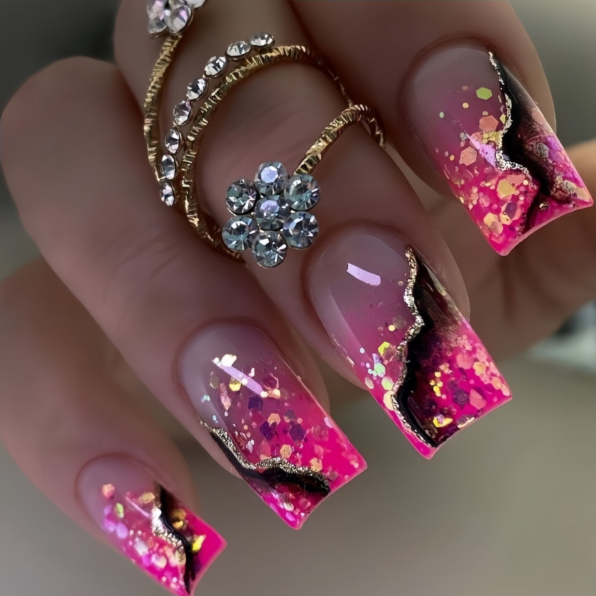 Nail Art Fake Nails - เล็บปลอมขนาดกลางสำหรับผู้หญิงและเด็กผู้หญิง ลายไล่สีชมพู ทอง แดง ลายหินอ่อน แบบสี่เหลี่ยมและทรงอัลมอนด์