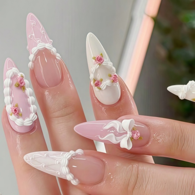 แม่พิมพ์ซิลิโคนลายครีมสตรอว์เบ - Nail Art Strawberry บทวิจารณ์และราคา