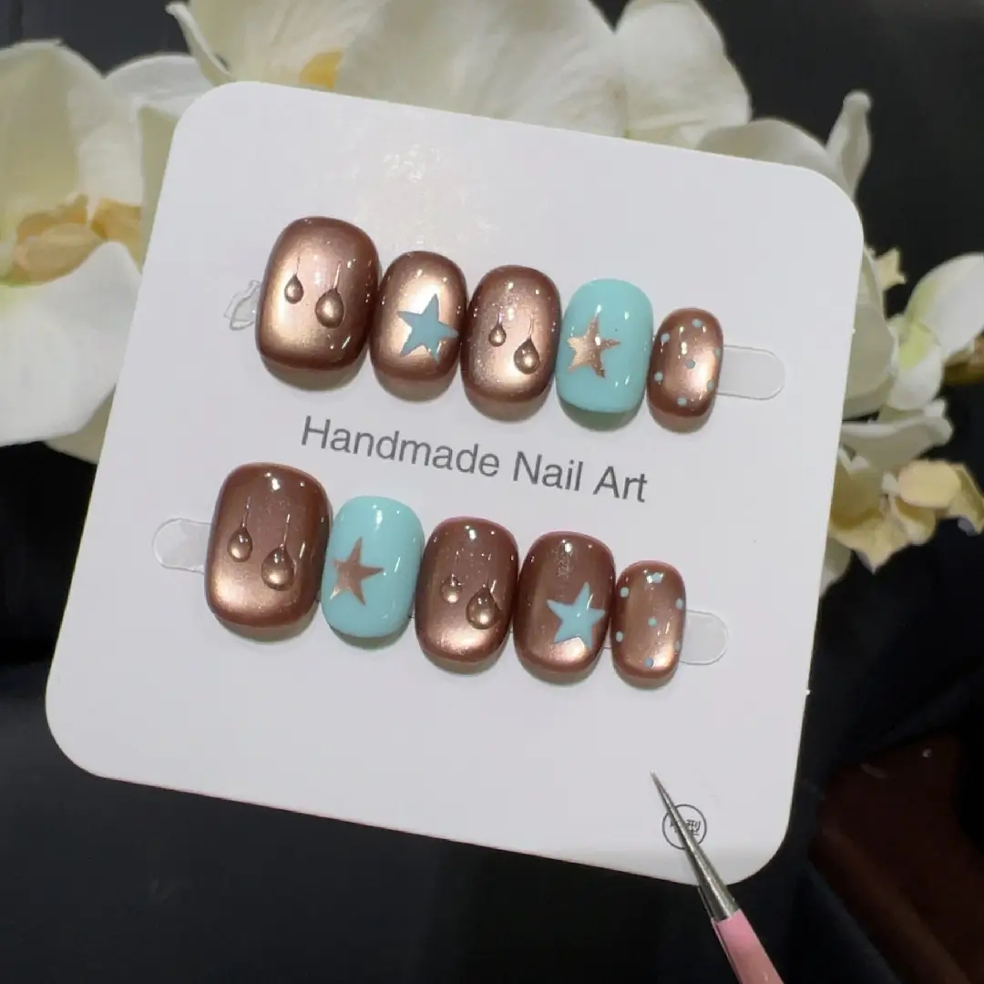 เล็บปลอมปลายฝรั่งเศสทำมือ 10 ช - Nail Art Emerald บทวิจารณ์และราคา