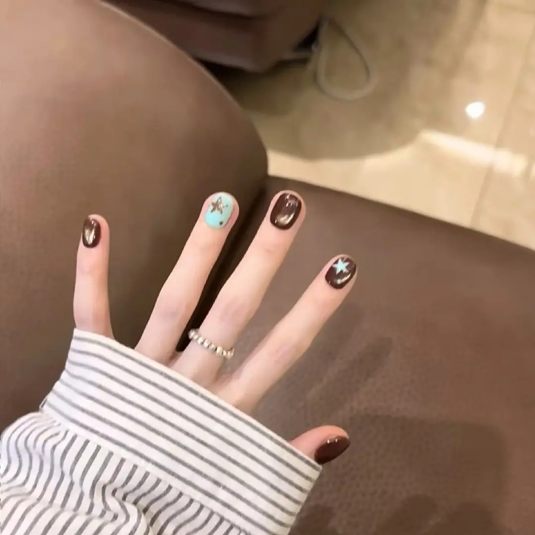 เล็บปลอมปลายฝรั่งเศสทำมือ 10 ช - Nail Art Emerald บทวิจารณ์และราคา