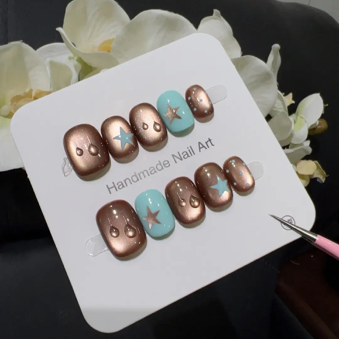 เล็บปลอมปลายฝรั่งเศสทำมือ 10 ช - Nail Art Emerald บทวิจารณ์และราคา