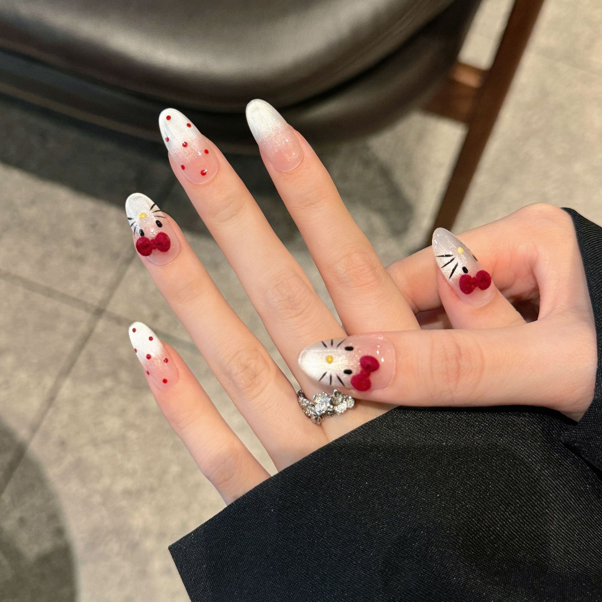 10 ชิ้น ชุดทำเล็บปลอมรูปวงรีแบ - Nail Art Emerald บทวิจารณ์และราคา