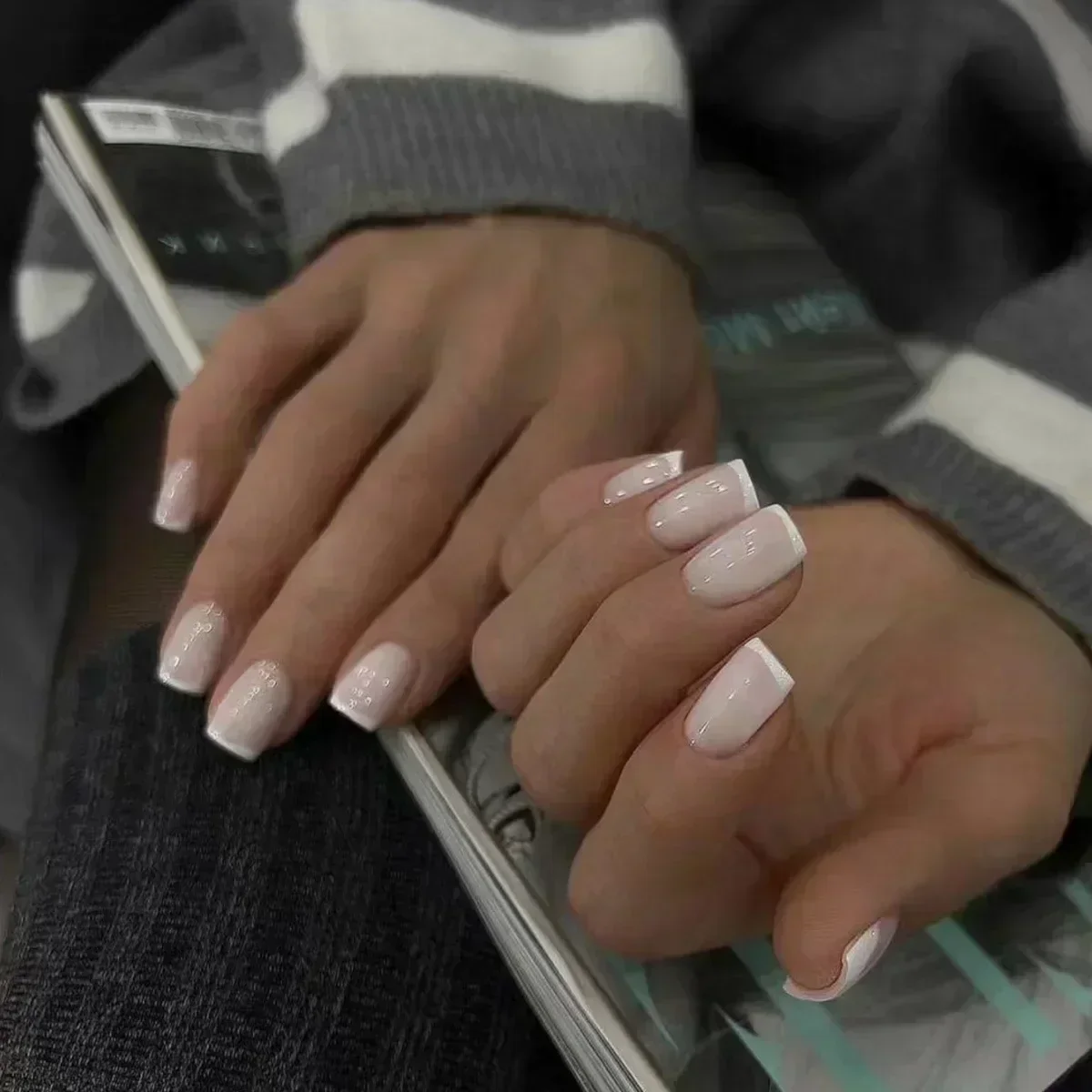 เล็บปลอมแบบกดติด 24 ชิ้น ลายกล - Nail Art Fake Nails บทวิจารณ์และราคา